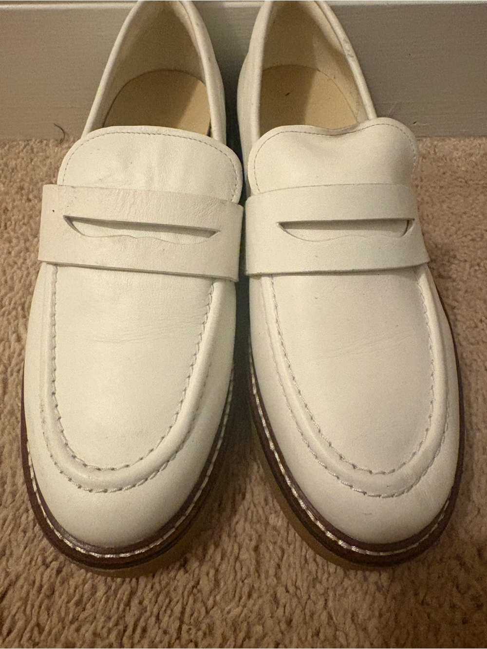 White Everlane Women’s Loafer - Picture 2 of 7